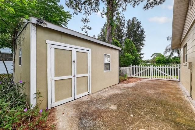 For Sale: $289,000 (3 beds, 2 baths, 1669 Square Feet)