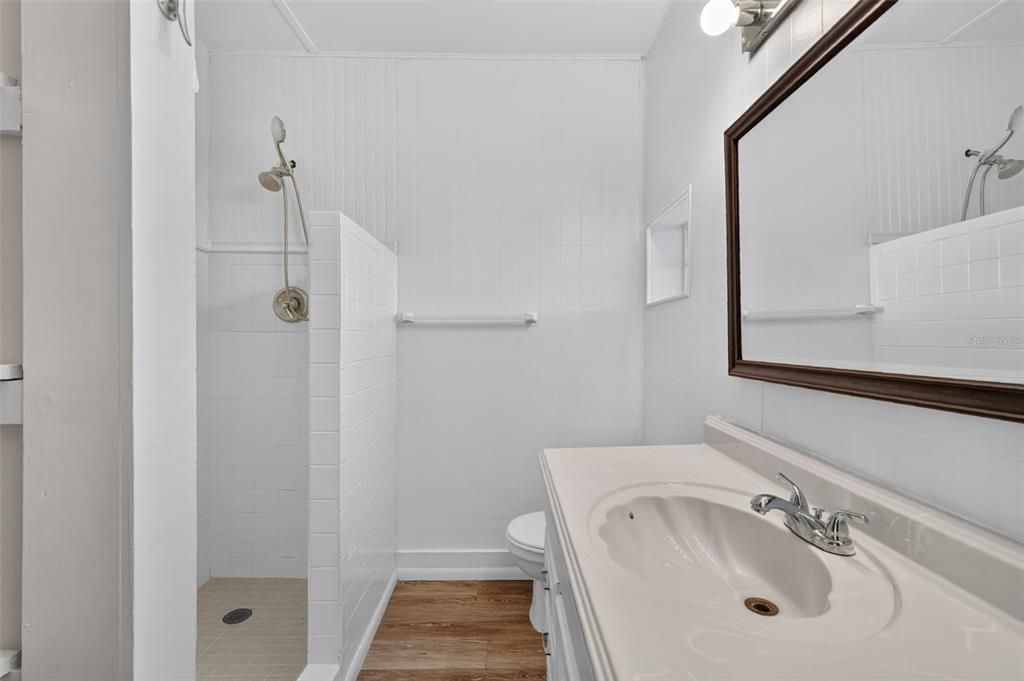 For Sale: $289,000 (3 beds, 2 baths, 1669 Square Feet)