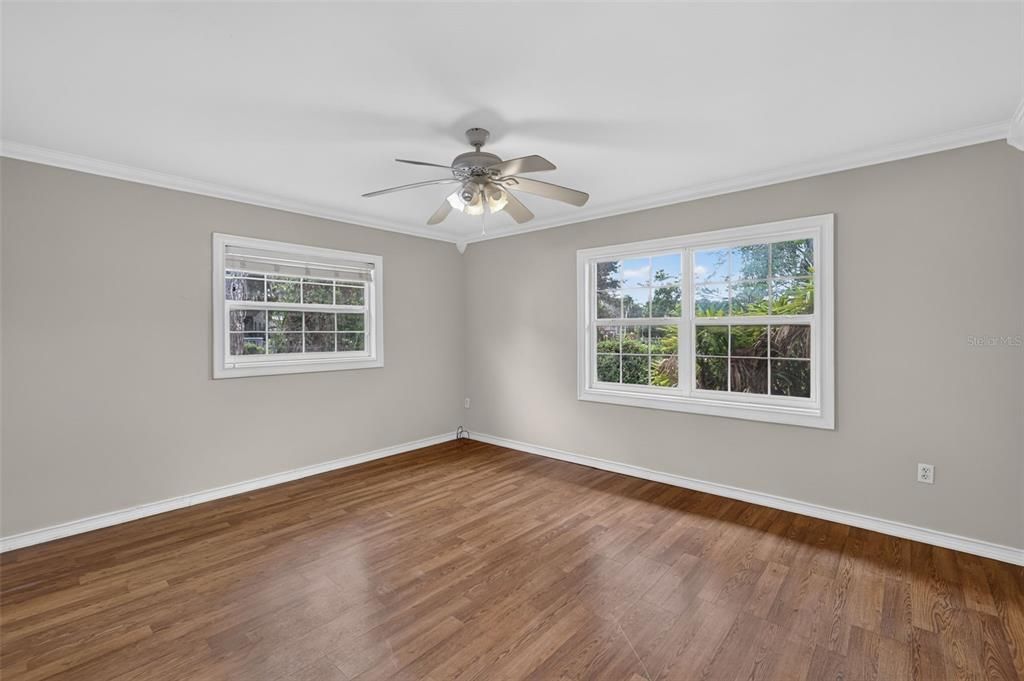 For Sale: $289,000 (3 beds, 2 baths, 1669 Square Feet)
