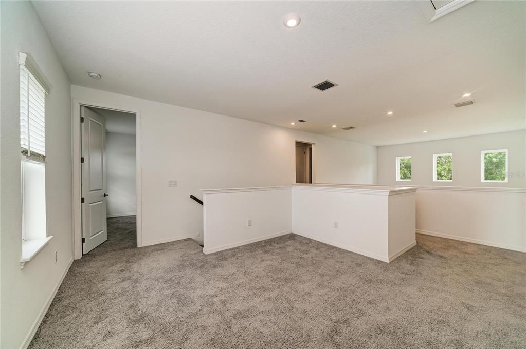 En Venta: $479,000 (4 camas, 3 baños, 2636 Pies cuadrados)