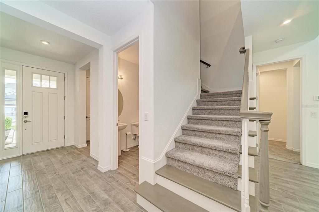En Venta: $479,000 (4 camas, 3 baños, 2636 Pies cuadrados)