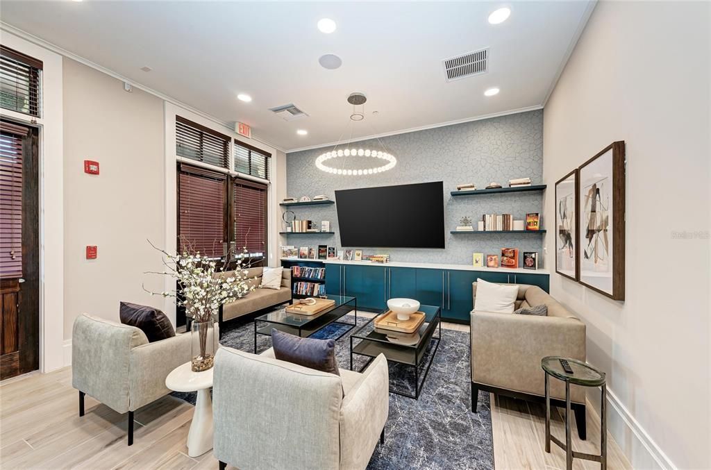 En Venta: $479,000 (4 camas, 3 baños, 2636 Pies cuadrados)