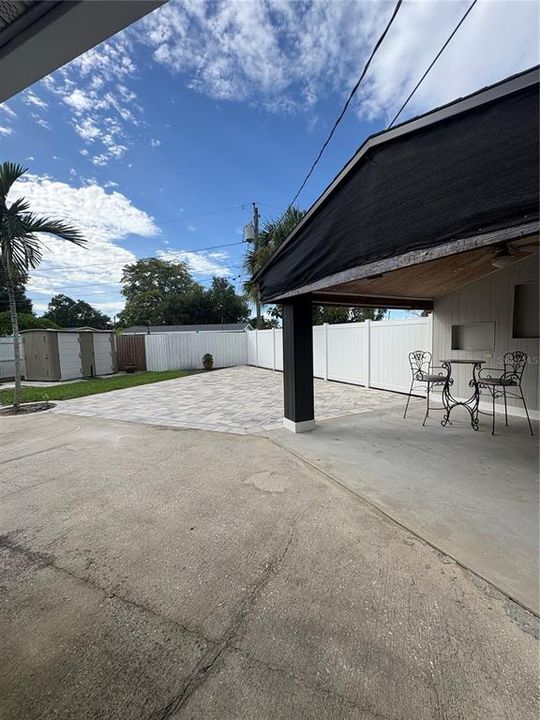 For Rent: $2,300 (2 beds, 1 baths, 1363 Square Feet)