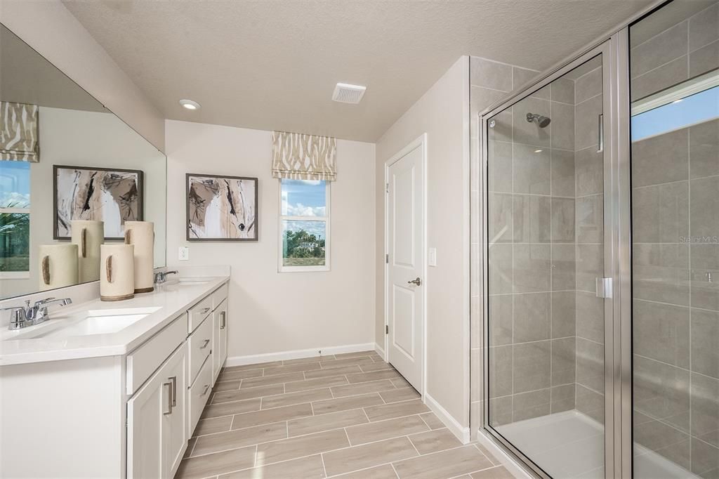 For Sale: $403,104 (4 beds, 3 baths, 2323 Square Feet)
