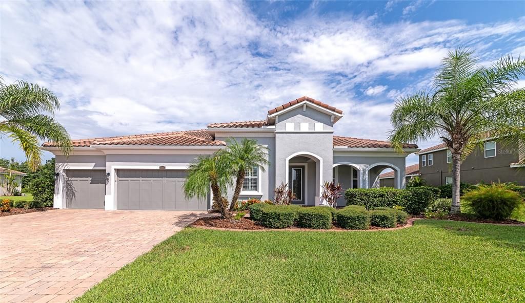 For Sale: $769,000 (4 beds, 3 baths, 2779 Square Feet)