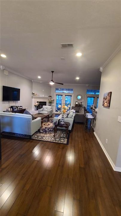 For Rent: $2,600 (3 beds, 2 baths, 2249 Square Feet)