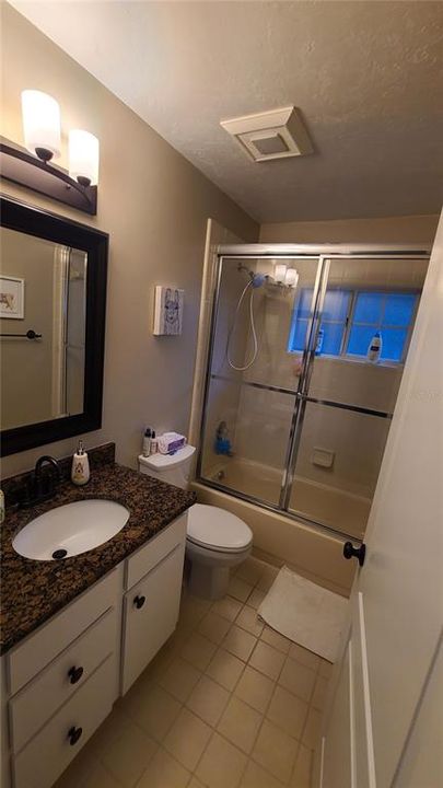 For Rent: $2,600 (3 beds, 2 baths, 2249 Square Feet)