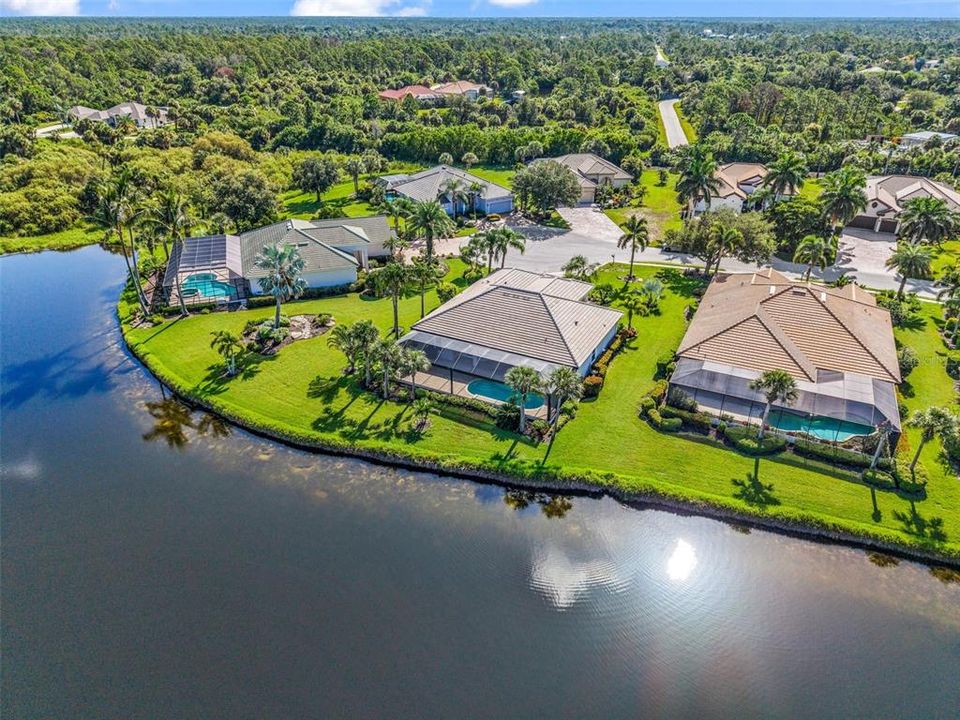En Venta: $724,900 (3 camas, 3 baños, 2428 Pies cuadrados)