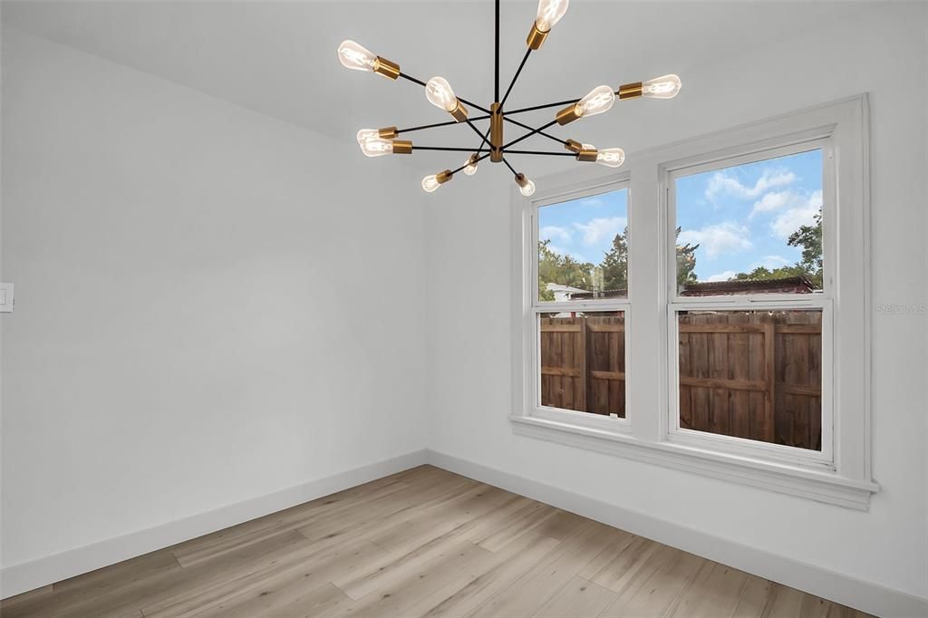 En Venta: $364,900 (3 camas, 2 baños, 1104 Pies cuadrados)