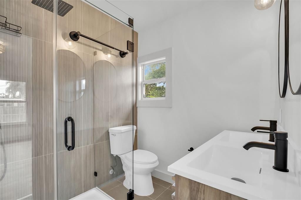 En Venta: $364,900 (3 camas, 2 baños, 1104 Pies cuadrados)