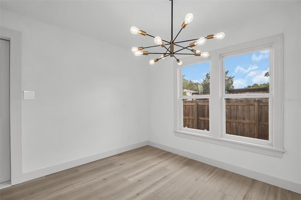 En Venta: $364,900 (3 camas, 2 baños, 1104 Pies cuadrados)