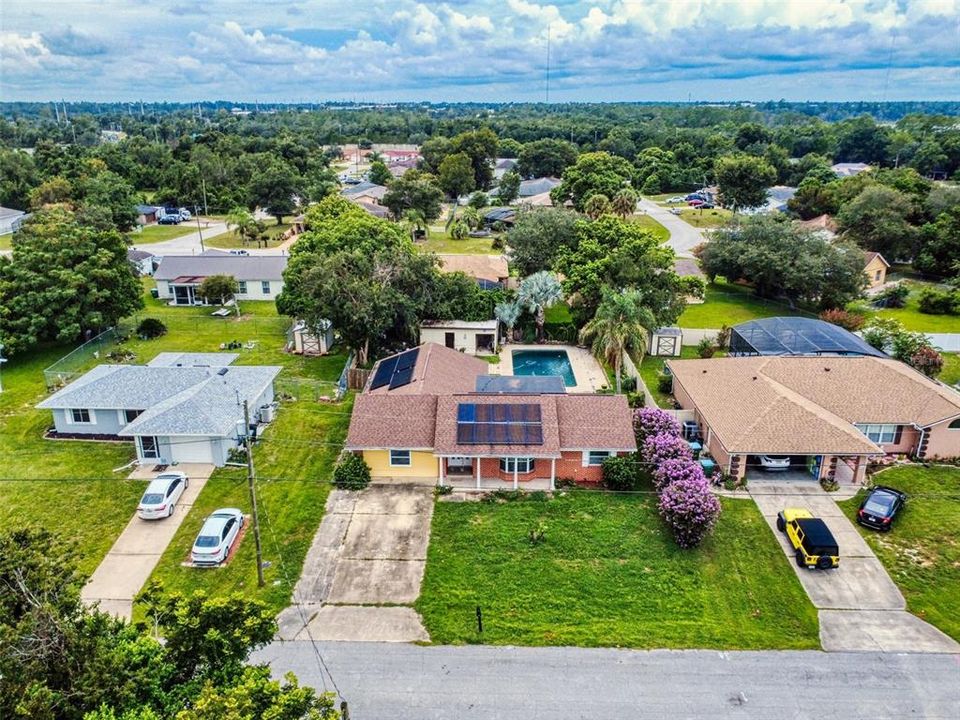 For Sale: $319,900 (4 beds, 2 baths, 2133 Square Feet)