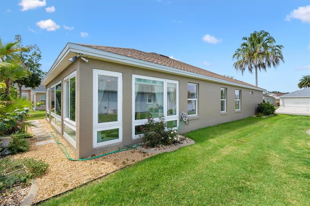 En Venta: $590,000 (3 camas, 2 baños, 2117 Pies cuadrados)
