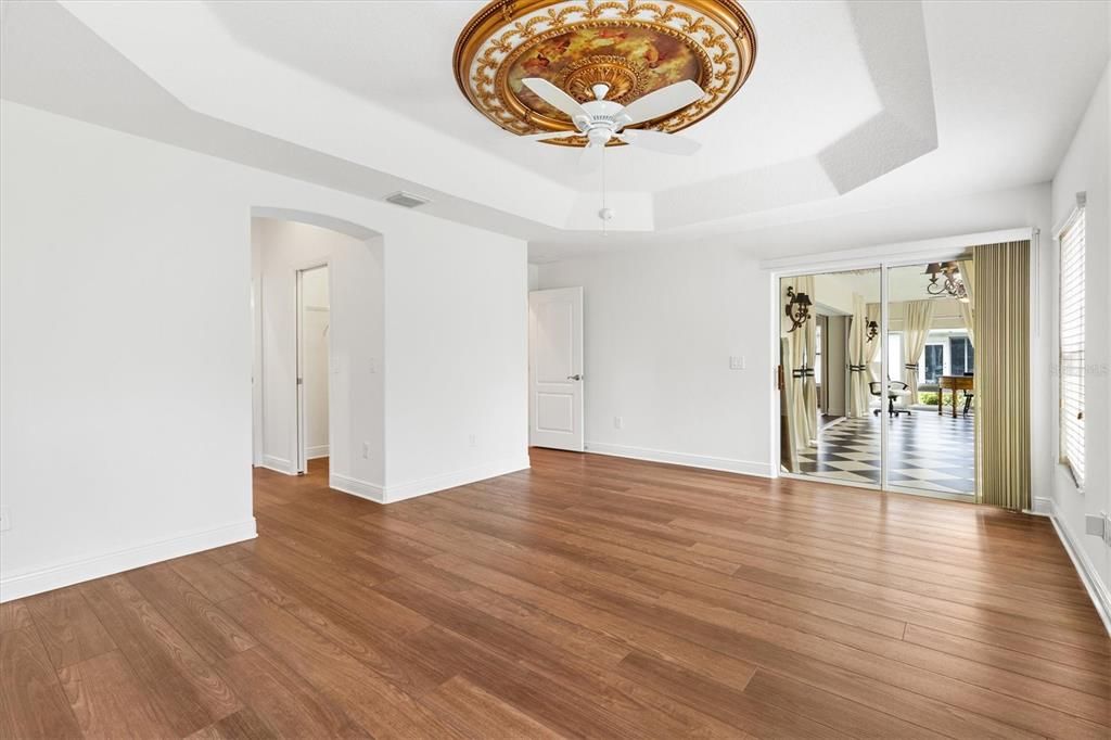 En Venta: $590,000 (3 camas, 2 baños, 2117 Pies cuadrados)