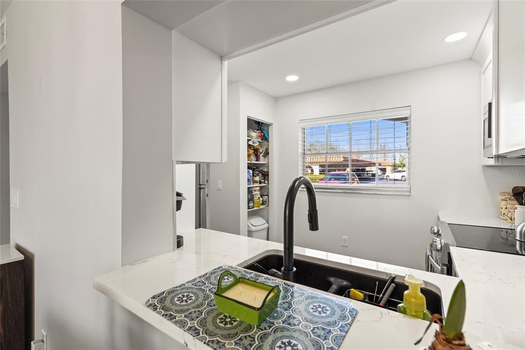 En Venta: $169,900 (1 camas, 1 baños, 875 Pies cuadrados)