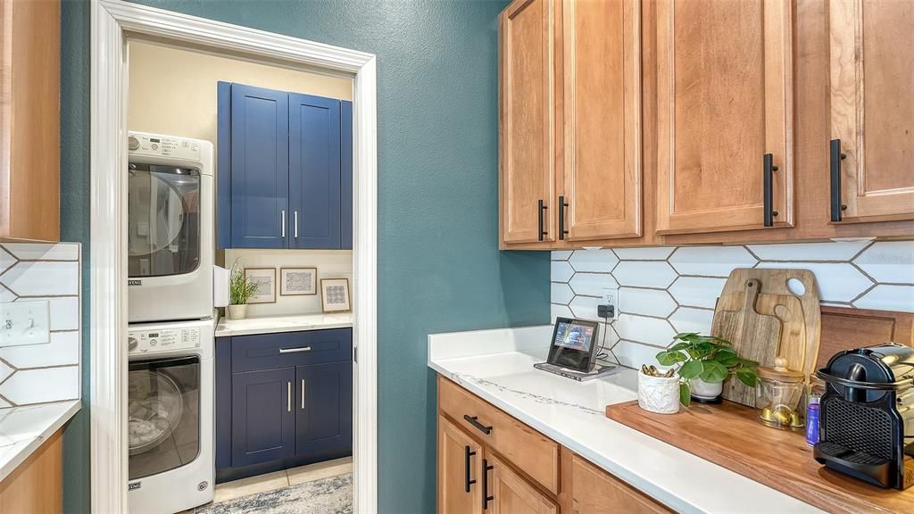 En Venta: $450,000 (3 camas, 2 baños, 2434 Pies cuadrados)