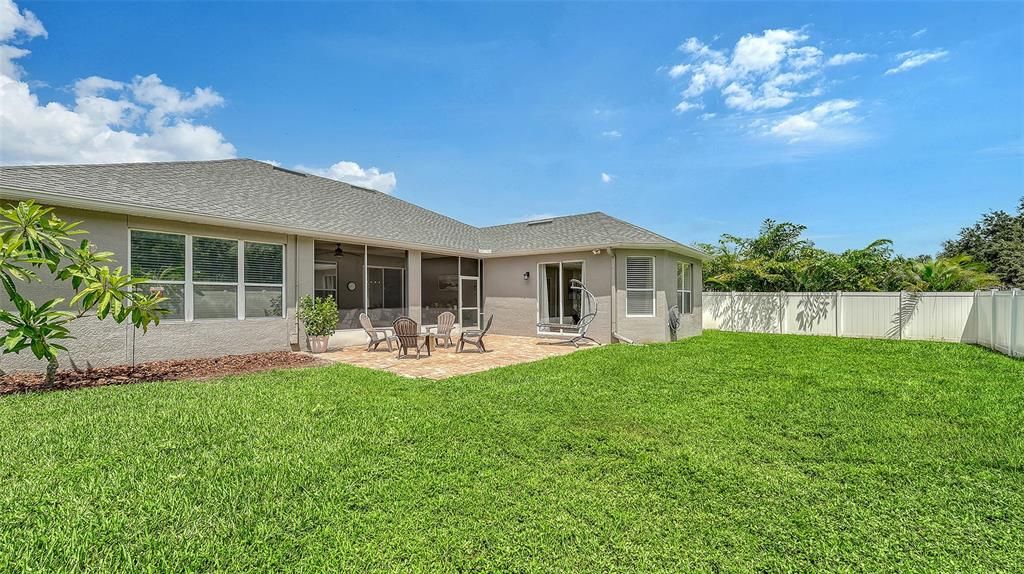 En Venta: $450,000 (3 camas, 2 baños, 2434 Pies cuadrados)