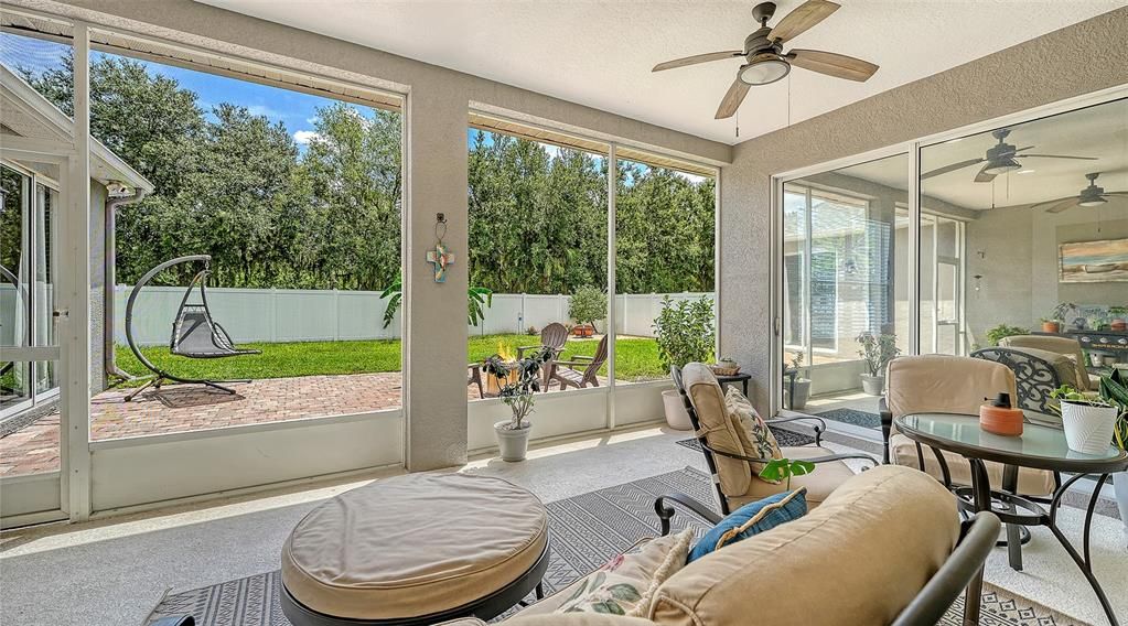 En Venta: $450,000 (3 camas, 2 baños, 2434 Pies cuadrados)