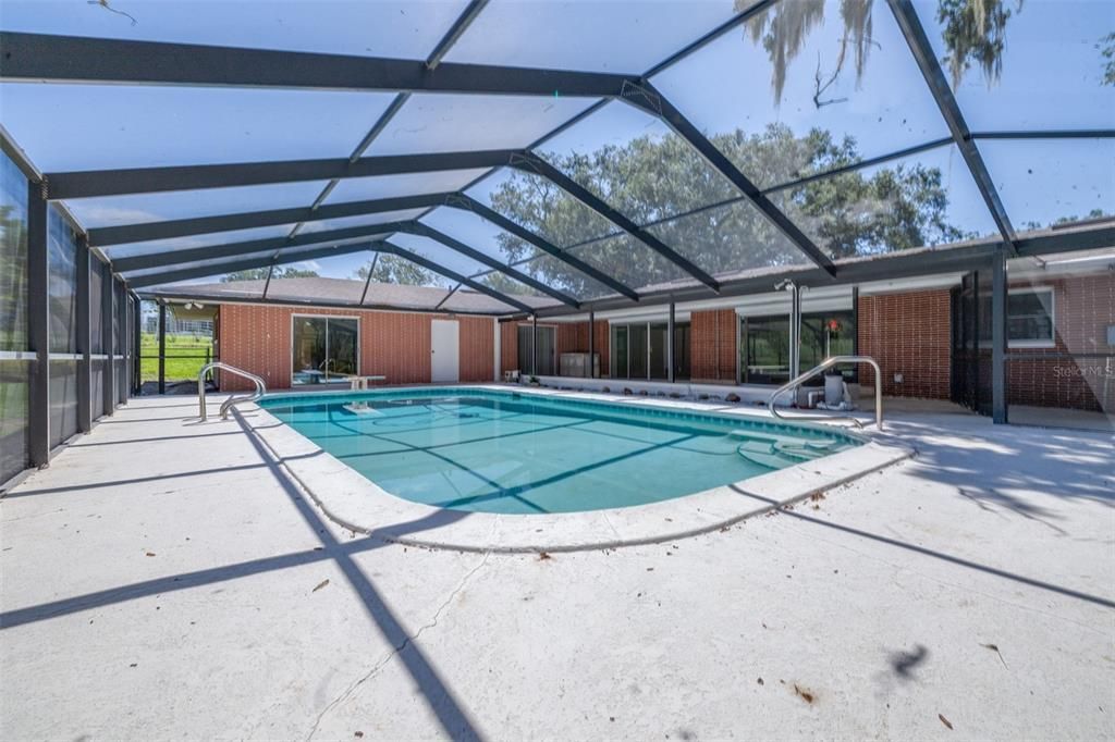 En Venta: $425,000 (5 camas, 3 baños, 3091 Pies cuadrados)