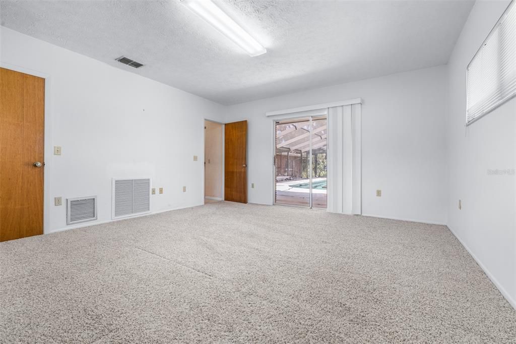 En Venta: $425,000 (5 camas, 3 baños, 3091 Pies cuadrados)