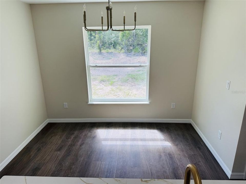 For Sale: $354,900 (3 beds, 2 baths, 1682 Square Feet)