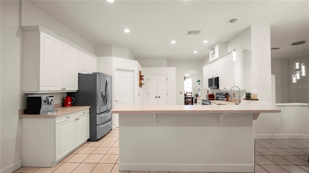 For Sale: $549,000 (4 beds, 2 baths, 2806 Square Feet)