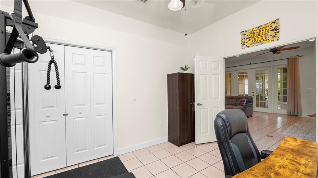 For Sale: $549,000 (4 beds, 2 baths, 2806 Square Feet)