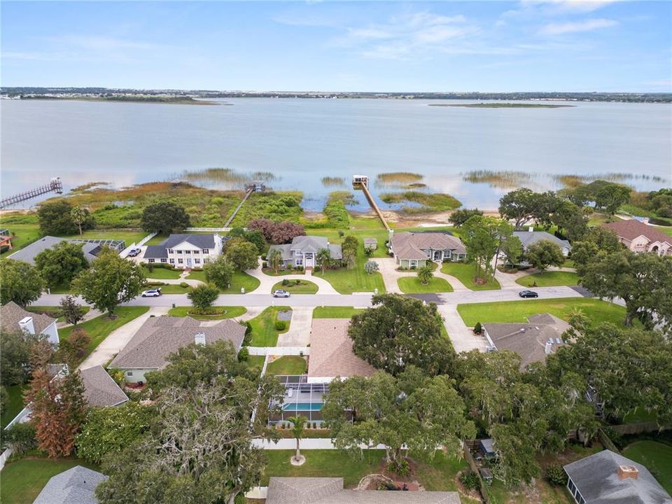 For Sale: $549,000 (4 beds, 2 baths, 2806 Square Feet)