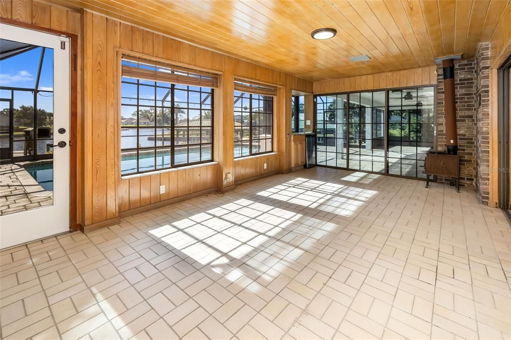 For Sale: $979,000 (3 beds, 3 baths, 3516 Square Feet)