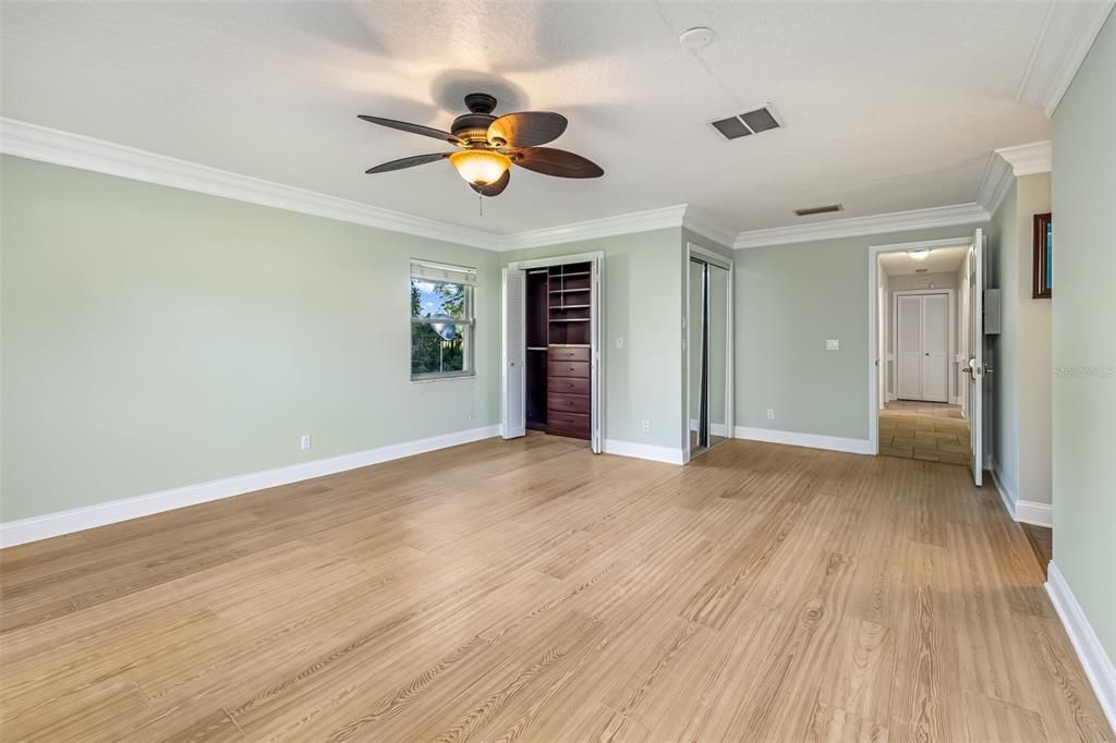 For Sale: $979,000 (3 beds, 3 baths, 3516 Square Feet)