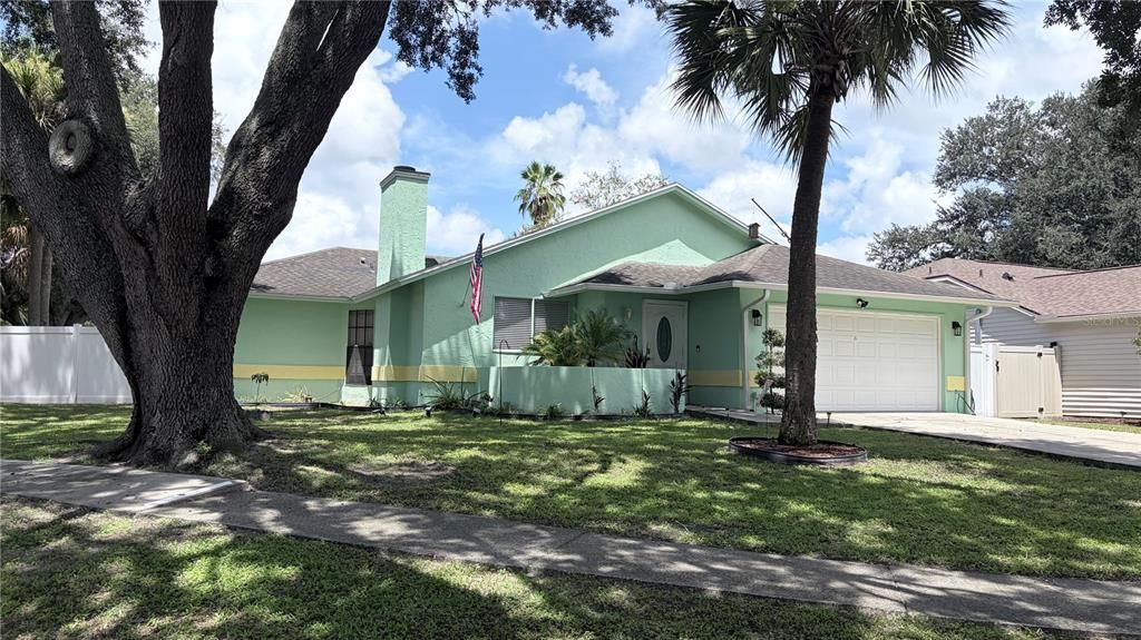 En Venta: $410,000 (3 camas, 2 baños, 1484 Pies cuadrados)