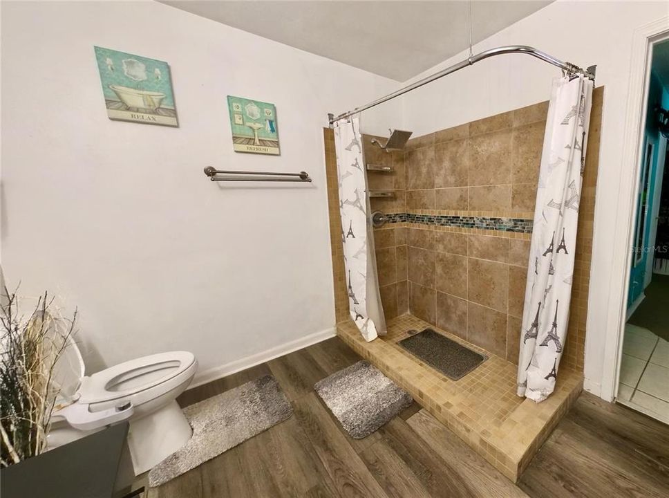 На продажу: $410,000 (3 спален, 2 ванн, 1484 Квадратных фут)