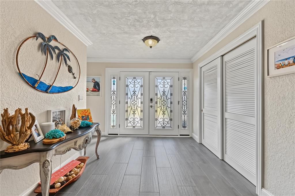 En Venta: $1,599,000 (3 camas, 2 baños, 2864 Pies cuadrados)