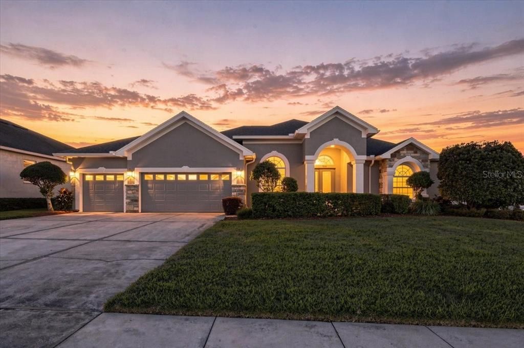 For Sale: $534,990 (4 beds, 3 baths, 2932 Square Feet)