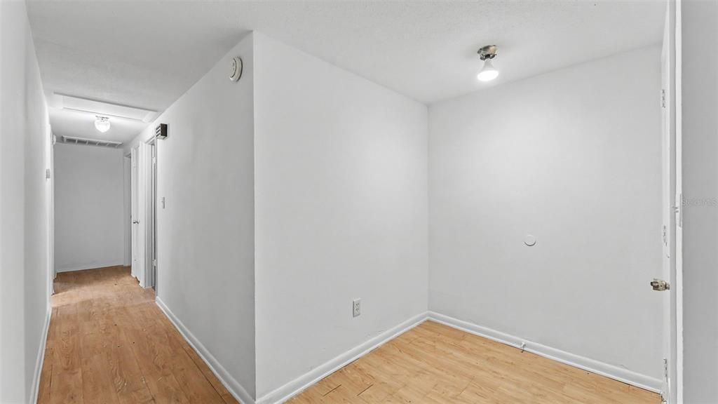 На продажу: $219,900 (3 спален, 1 ванн, 1222 Квадратных фут)