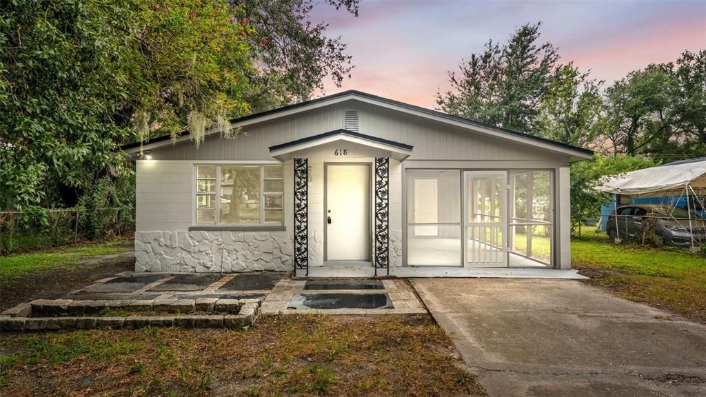 На продажу: $219,900 (3 спален, 1 ванн, 1222 Квадратных фут)