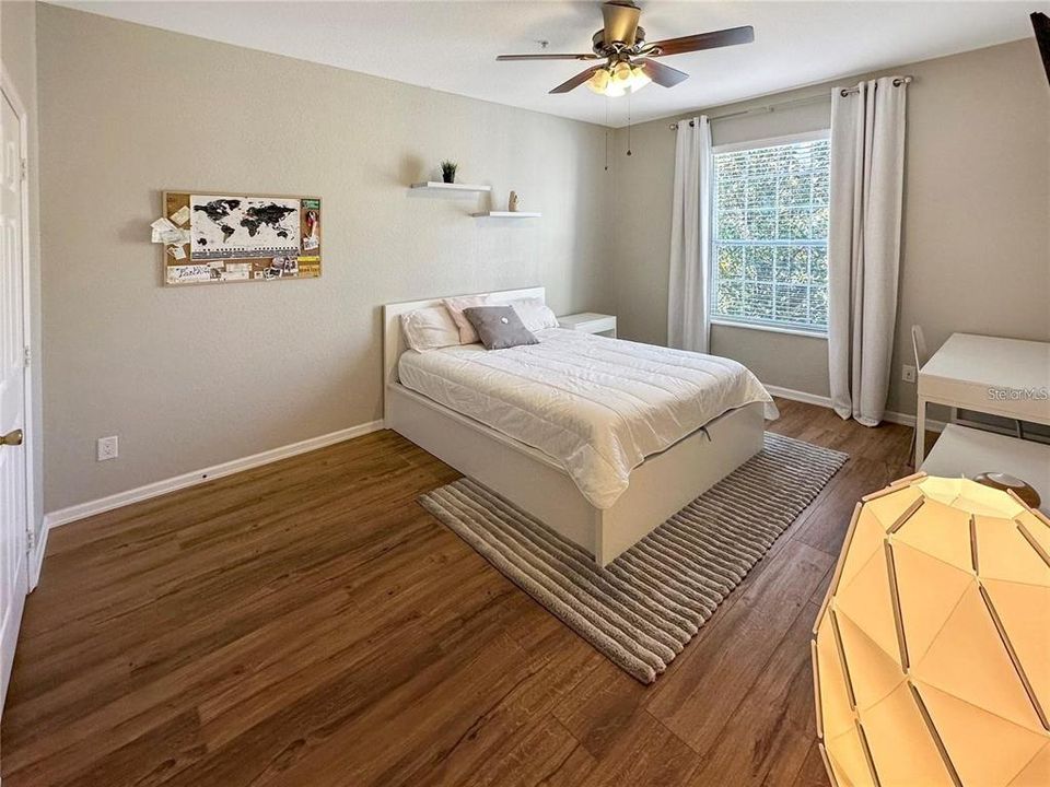 En Renta: $1,750 (3 camas, 2 baños, 1408 Pies cuadrados)