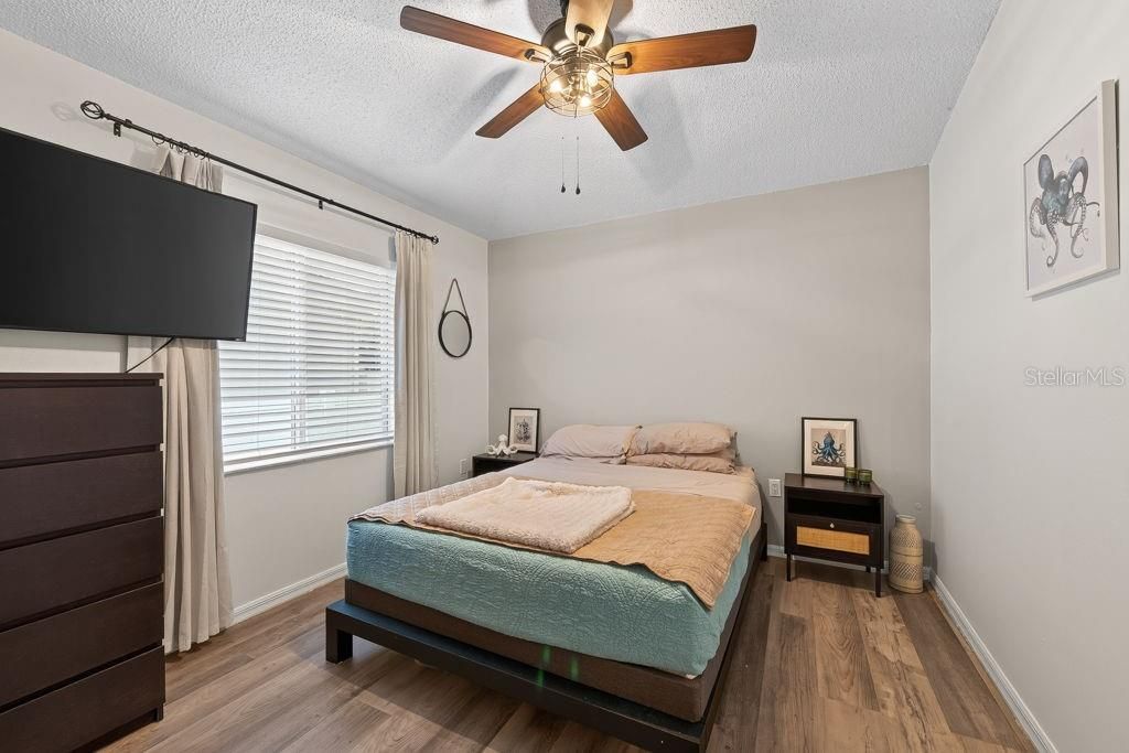 На продажу: $429,000 (3 спален, 2 ванн, 1777 Квадратных фут)