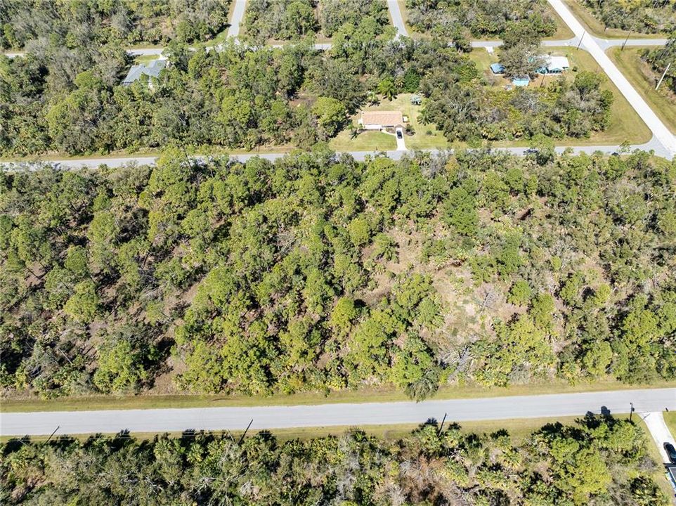 待售: $39,900 (0.27 acres)