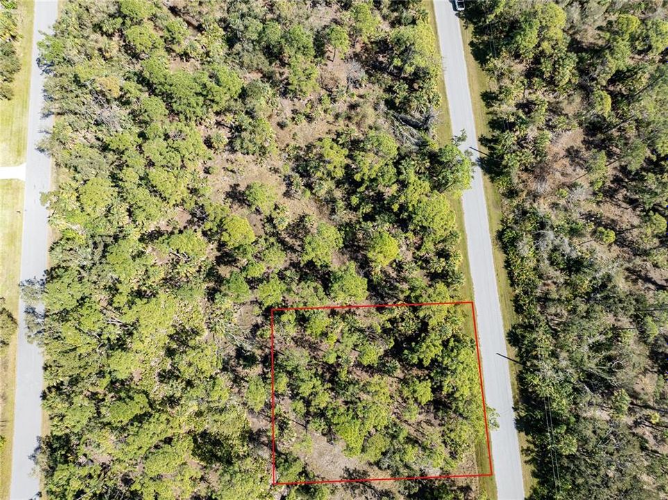 待售: $39,900 (0.27 acres)
