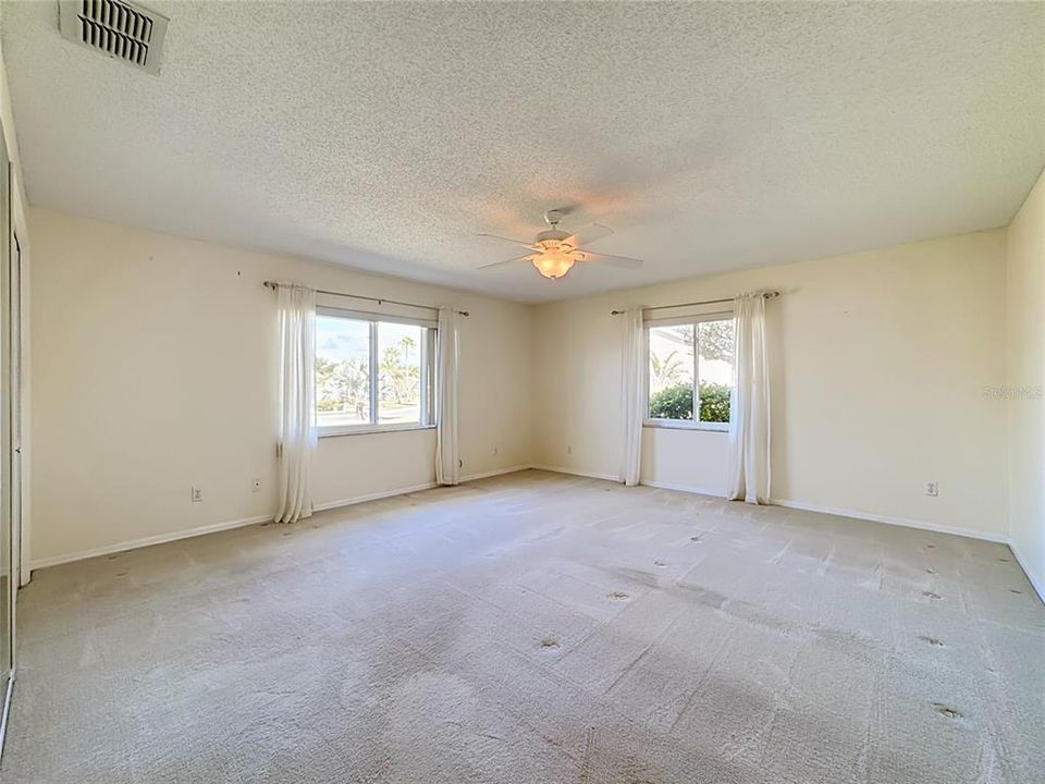For Sale: $335,000 (2 beds, 2 baths, 1769 Square Feet)