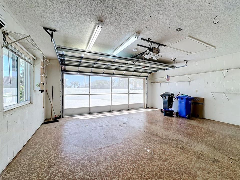 For Sale: $335,000 (2 beds, 2 baths, 1769 Square Feet)