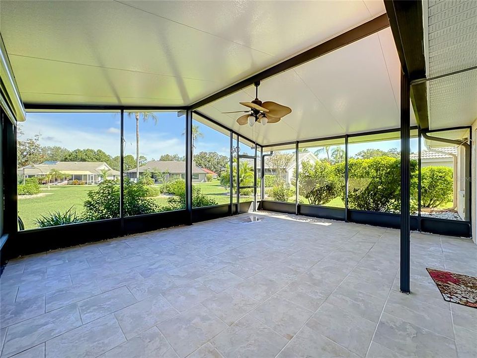 For Sale: $335,000 (2 beds, 2 baths, 1769 Square Feet)