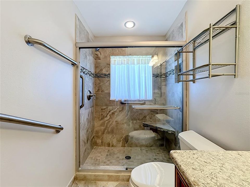 For Sale: $335,000 (2 beds, 2 baths, 1769 Square Feet)