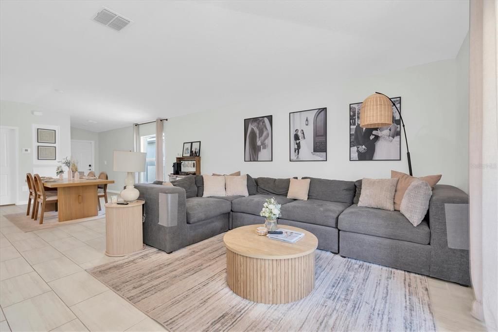 For Rent: $3,000 (4 beds, 2 baths, 1817 Square Feet)