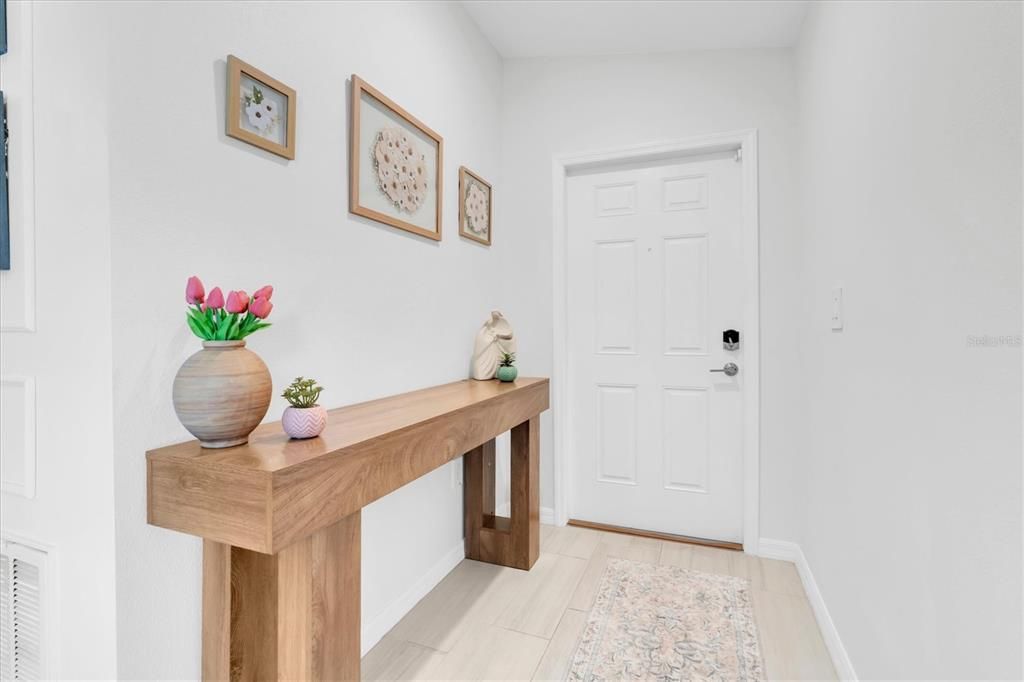 For Rent: $3,000 (4 beds, 2 baths, 1817 Square Feet)