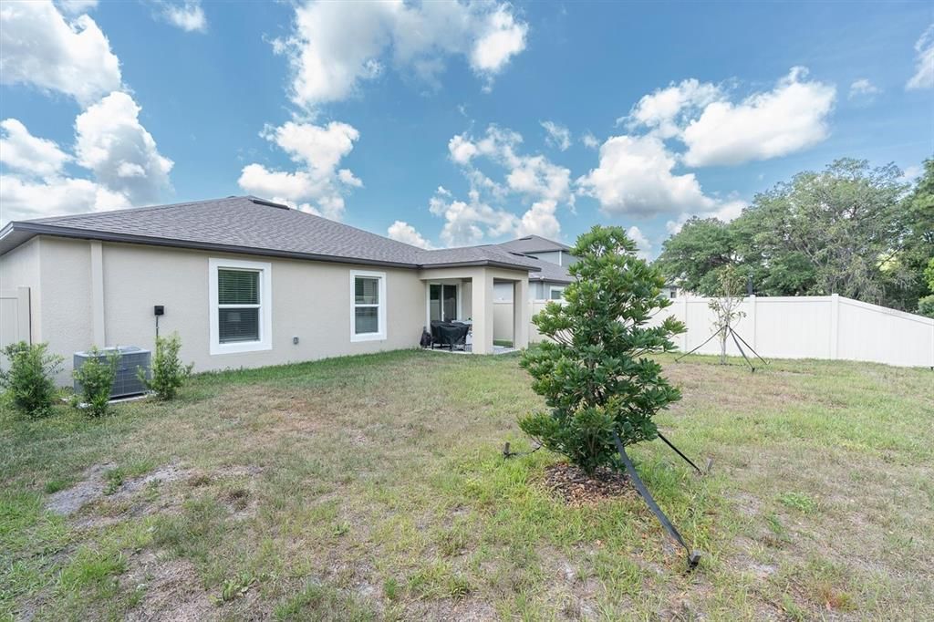 For Rent: $3,000 (4 beds, 2 baths, 1817 Square Feet)