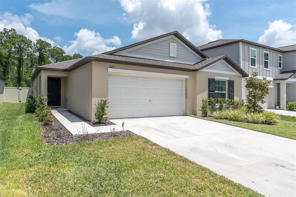 For Rent: $3,000 (4 beds, 2 baths, 1817 Square Feet)