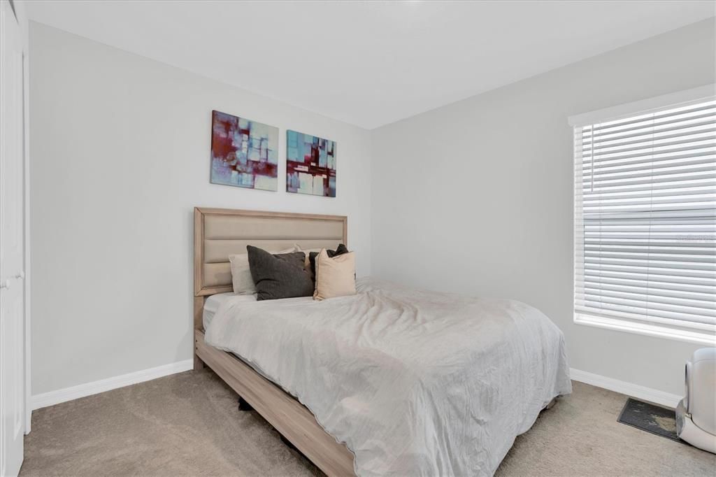 For Rent: $3,000 (4 beds, 2 baths, 1817 Square Feet)