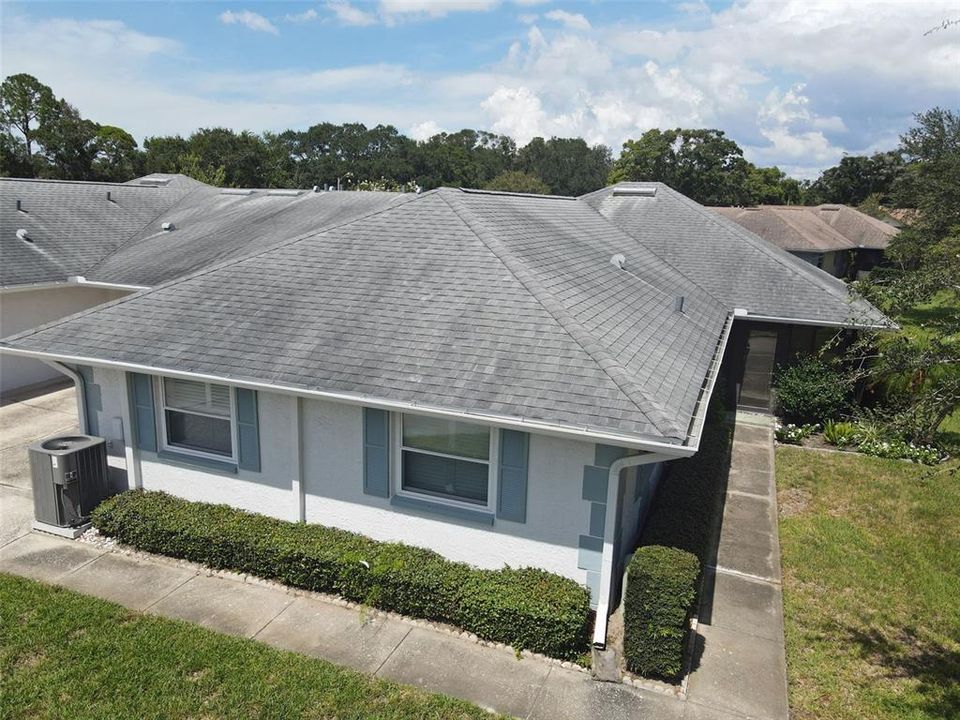 For Sale: $369,900 (2 beds, 2 baths, 1110 Square Feet)